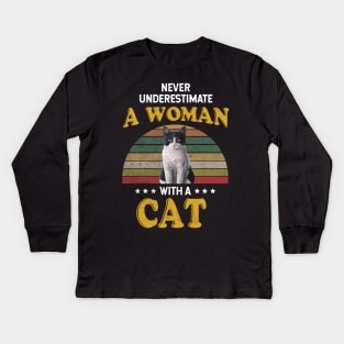 Never Underestimate A Woman With A Cat Kids Long Sleeve T-Shirt